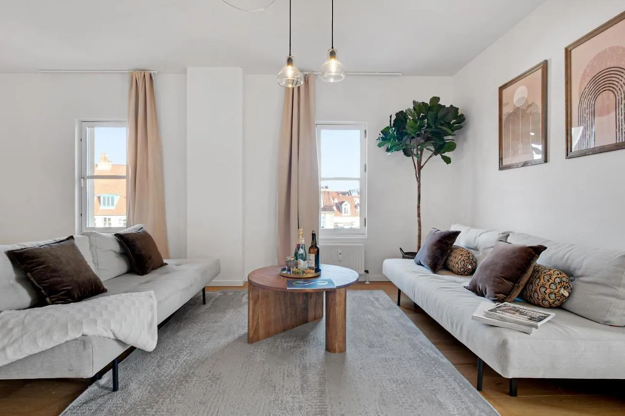 Sanders Haven - Lovely Two-Bedroom Apartment In Historical Copenhagen 0*,  Denmark